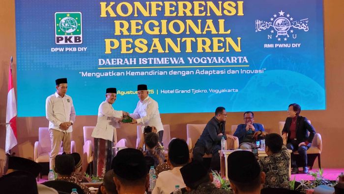 Kiai Asep di DI Yogyakarta: Dulu Asrama Bekas Kandang Ayam, Kini 1.258 Santrinya Lolos PTN dan LN Kiai Asep di DI Yogyakarta: Dulu Asrama Bekas Kandang Ayam, Kini 1.258 Santrinya Lolos PTN dan LN