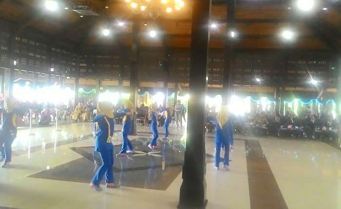 Pemkab Malang Galakkan Senam Unik Mandep Mantep Pemkab Malang Galakkan Senam Unik Mandep Mantep