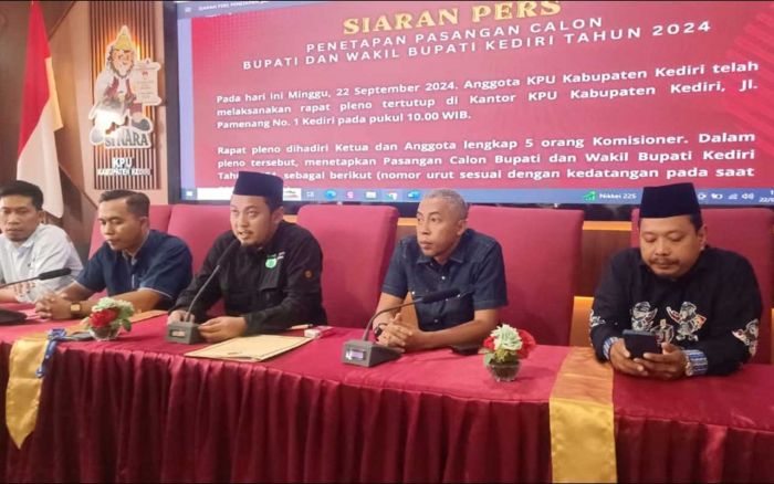 KPU Tetapkan Paslon Dhito-Dewi dan Deny-Mudawanmah Sebagai Kontestan Pilkada Kabupaten Kediri 2024 KPU Tetapkan Paslon Dhito-Dewi dan Deny-Mudawanmah Sebagai Kontestan Pilkada Kabupaten Kediri 2024