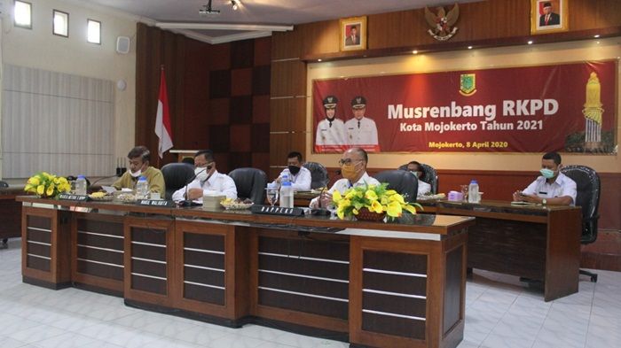 Wawali Mojokerto Gelar Musrenbang via Video Conference Bahas Lima Hal Ini