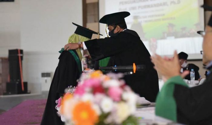 UTM Kukuhkan Prof. Ir. Umi Purwandari, Ph.D Sebagai Guru Besar Ketujuh UTM Kukuhkan Prof. Ir. Umi Purwandari, Ph.D Sebagai Guru Besar Ketujuh