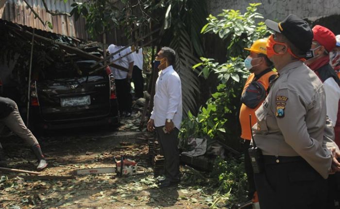 2 Desa di Udanawu Blitar Diterjang Angin Kencang, 15 Rumah Warga Terdampak 2 Desa di Udanawu Blitar Diterjang Angin Kencang, 15 Rumah Warga Terdampak