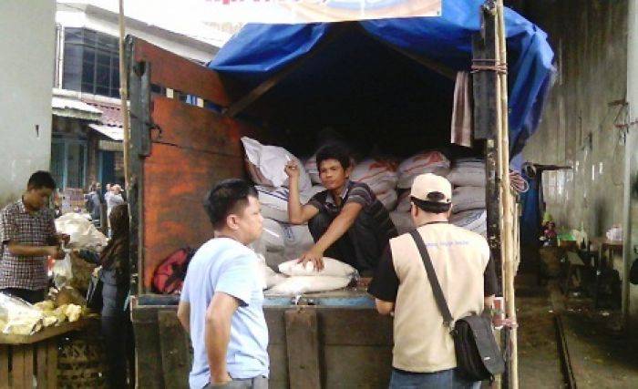 Operasi Pasar Bulog Tulungagung Sepi, Harga Beras Lebih Mahal Operasi Pasar Bulog Tulungagung Sepi, Harga Beras Lebih Mahal