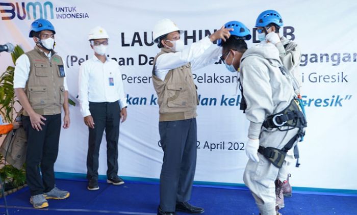 Perkuat Layanan Tanpa Padam Guna Jaga Keandalan Sistem, PLN Bentuk Tim PDKB 150-500 kV di Gresik Perkuat Layanan Tanpa Padam Guna Jaga Keandalan Sistem, PLN Bentuk Tim PDKB 150-500 kV di Gresik
