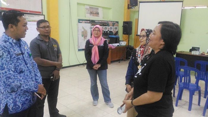 PPS Kelurahan Kidul Dalem Kota Malang Dikunjungi Komisioner KPU Jatim PPS Kelurahan Kidul Dalem Kota Malang Dikunjungi Komisioner KPU Jatim