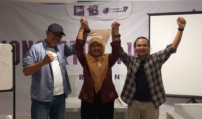 Duet Miko-Fatikhin Jadi Nakhoda Baru AJI Kediri Periode 2024-2027 Duet Miko-Fatikhin Jadi Nakhoda Baru AJI Kediri Periode 2024-2027