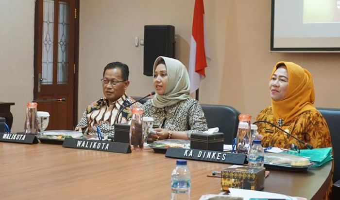 Ning Ita Komitmen Tingkatkan Mutu Kesehatan Warganya Melalui Gayatri Ning Ita Komitmen Tingkatkan Mutu Kesehatan Warganya Melalui Gayatri