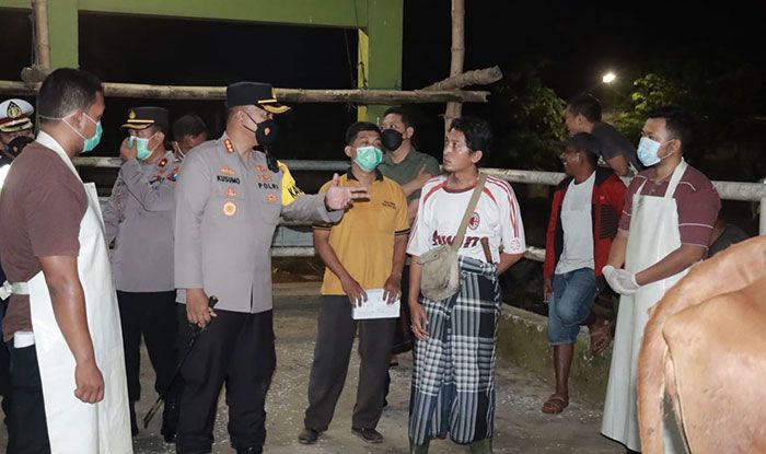 Antisipasi Penyebaran PMK, Kapolresta Sidoarjo Tinjau RPH di Krian Antisipasi Penyebaran PMK, Kapolresta Sidoarjo Tinjau RPH di Krian