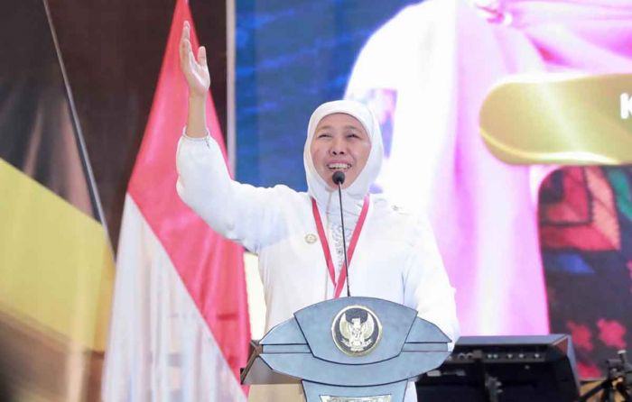 Reuni Akbar 50 Tahun IKA Unair, Gubernur Khofifah Ajak Alumni Jadi Ujung Tombak