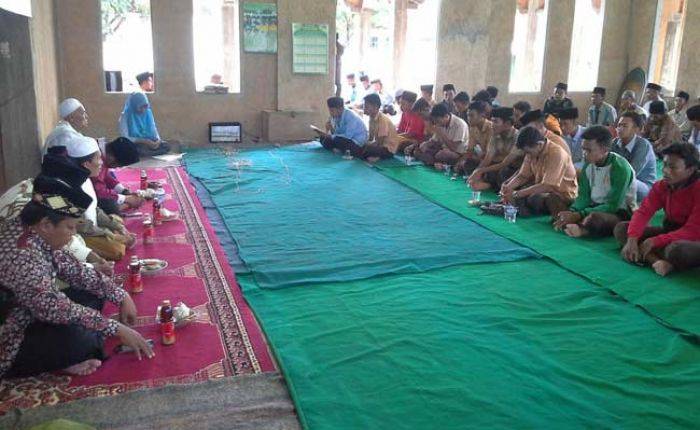 Wabup Sumenep Beri Motivasi Siswa untuk Hadapi UN Wabup Sumenep Beri Motivasi Siswa untuk Hadapi UN