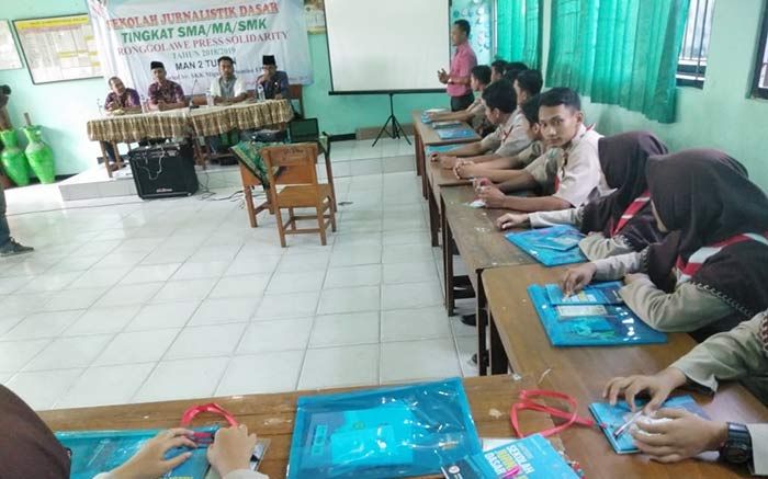 Gelar Sekolah Jurnalistik, RPS Ajak Siswa MAN 2 Tuban Jadi Netizen Cerdas Gelar Sekolah Jurnalistik, RPS Ajak Siswa MAN 2 Tuban Jadi Netizen Cerdas
