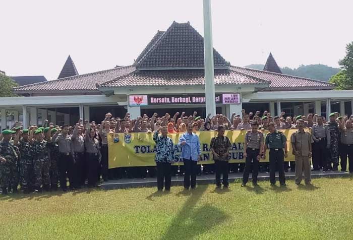 Sosialisasi Tentang Paham Radikalisme, Polres-Kodim Pacitan Paparkan Langkah Pencegahan Sosialisasi Tentang Paham Radikalisme, Polres-Kodim Pacitan Paparkan Langkah Pencegahan