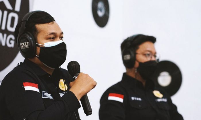 Kantor Imigrasi Malang Sosialisasikan Eazy Passport dan Inovasi Layanan di Radio Pemerintah