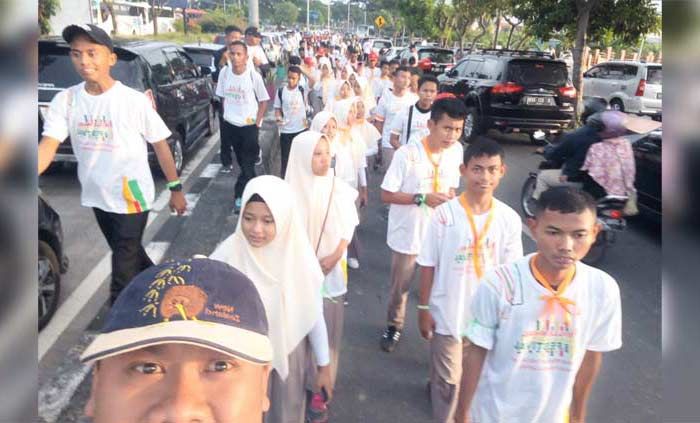 Puluhan Millennial dari Ngawi Ramaikan Puncak MRSF di Suramadu Puluhan Millennial dari Ngawi Ramaikan Puncak MRSF di Suramadu
