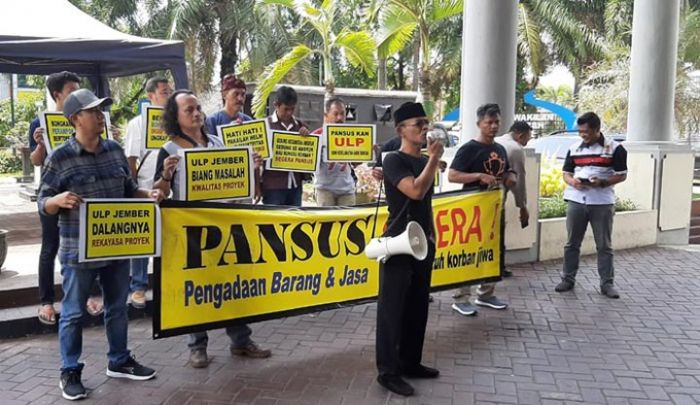 Format Jember Desak DPRD Bentuk Pansus Ungkap Dugaan Mafia Proyek Format Jember Desak DPRD Bentuk Pansus Ungkap Dugaan Mafia Proyek