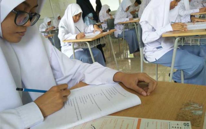 Pertama Kali Ikut UN, SMA Trensains Tebuireng Langsung Tembus Peringkat Ketiga se-Jombang