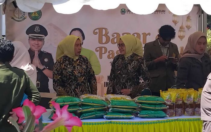 Jelang Lebaran, Kejari Magetan Gelar Bazar Pasar Murah Jelang Lebaran, Kejari Magetan Gelar Bazar Pasar Murah