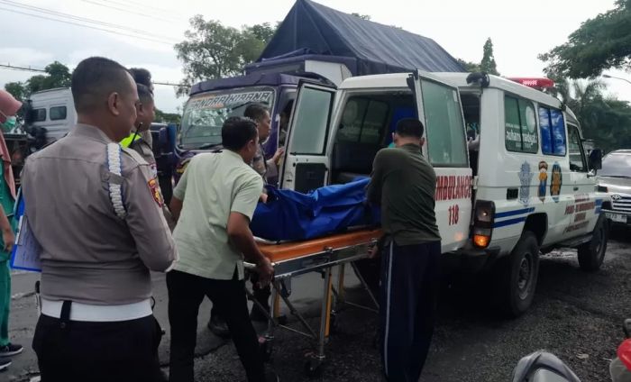 Pria Tanpa Identitas Tewas Usai Dihantam KA Anjasmoro di Lamongan