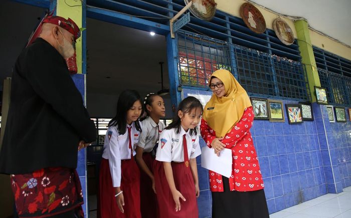 Surabaya Raih Penghargaan Nasional Revitalisasi Bahasa Daerah, Program Kemis Mlipis Curi Perhatian