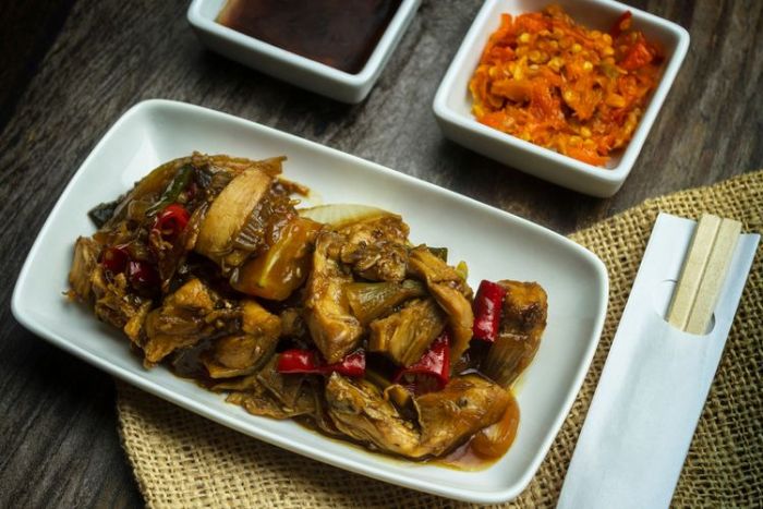 Resep Ayam Goreng Lada Hitam, Menu Makanan Praktis dan Lezat Resep Ayam Goreng Lada Hitam, Menu Makanan Praktis dan Lezat