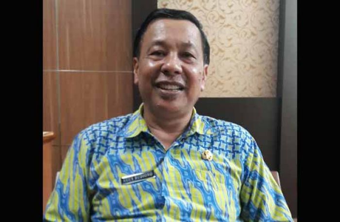 Sepi Pengunjung, Hanya 2 Lapak yang Bertahan di Stan PKL Stadion GJS Sepi Pengunjung, Hanya 2 Lapak yang Bertahan di Stan PKL Stadion GJS