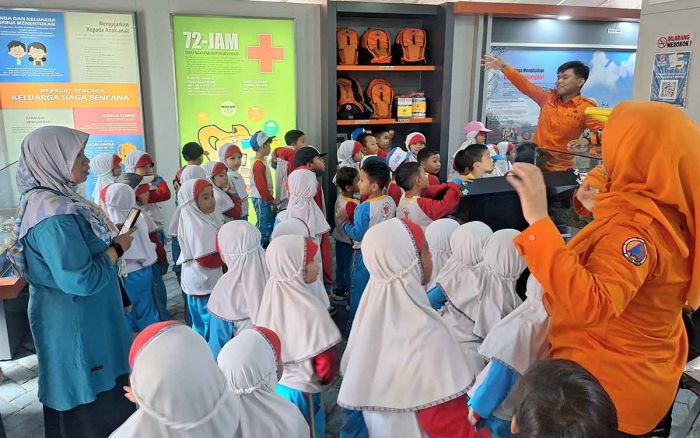 Kunjungan Pembelajaran ke Tenpina BPBD Jatim, KB-TK Al-Muslim Jadi Sekolah Pertama di 2025 Kunjungan Pembelajaran ke Tenpina BPBD Jatim, KB-TK Al-Muslim Jadi Sekolah Pertama di 2025