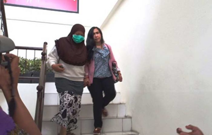 Kasus OTT Camat Kanigoro dan Staf Dilimpahkan ke Kejaksaan Blitar Kasus OTT Camat Kanigoro dan Staf Dilimpahkan ke Kejaksaan Blitar