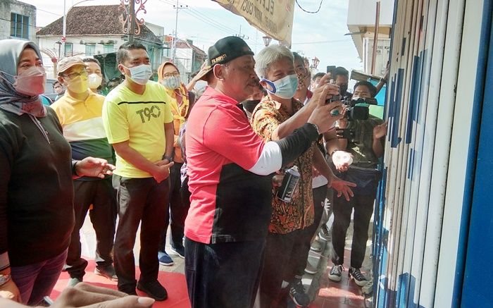 Sambut Hari Jadi Kabupaten Nganjuk ke-1.085, Bupati Marhaen Mulai Percantik Kawasan Jalan A Yani Sambut Hari Jadi Kabupaten Nganjuk ke-1.085, Bupati Marhaen Mulai Percantik Kawasan Jalan A Yani