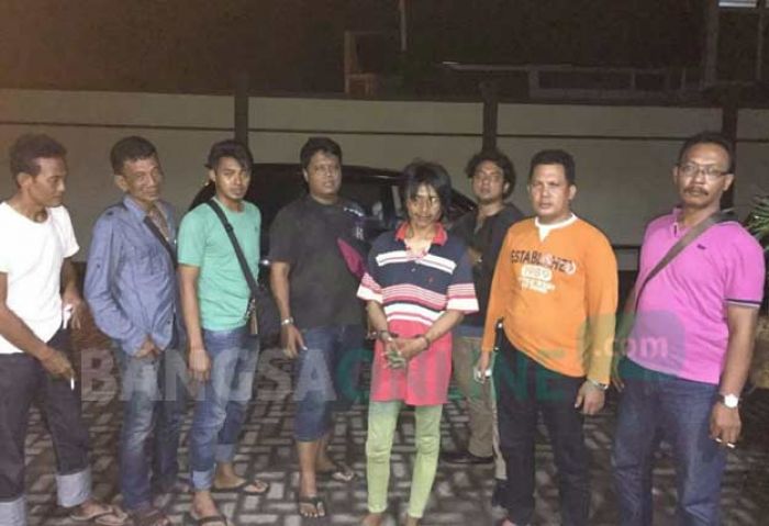 Embat Hp Tetangga, Warga Jalan Wonorejo Dibekuk Embat Hp Tetangga, Warga Jalan Wonorejo Dibekuk