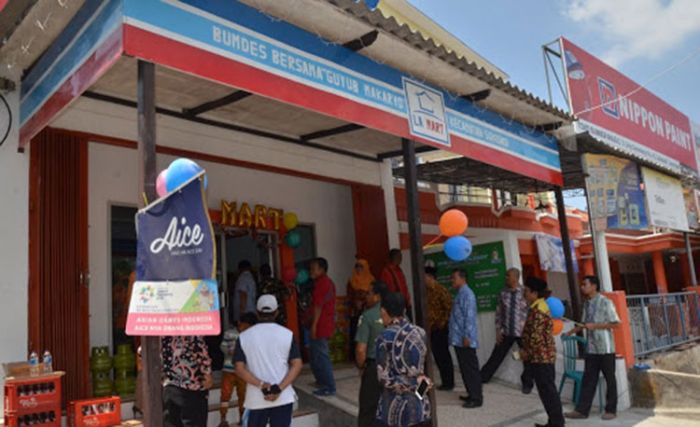 Bupati Fadeli Sukses Gerakkan Perekonomian Masyarakat Melalui BUMDes Bupati Fadeli Sukses Gerakkan Perekonomian Masyarakat Melalui BUMDes