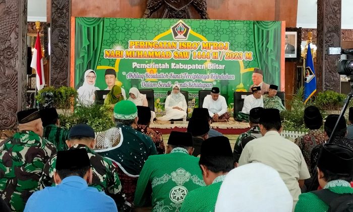 Pemkab Blitar Gelar Pengajian Isro Pemkab Blitar Gelar Pengajian Isro