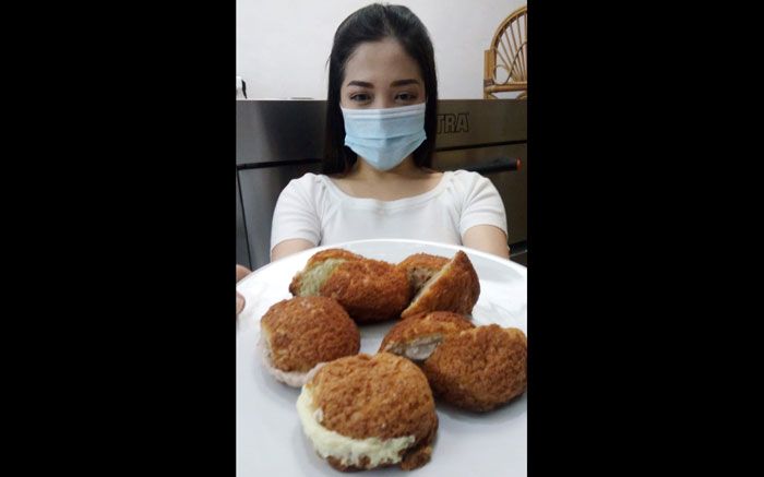 Novita Anggardini Meraup Cuan dari Bisnis Kue Sus Krispi Novita Anggardini Meraup Cuan dari Bisnis Kue Sus Krispi