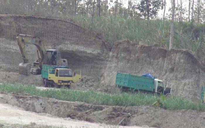 Rusak Lingkungan, Galian C Ilegal Leluasa Beroperasi di Ngawi