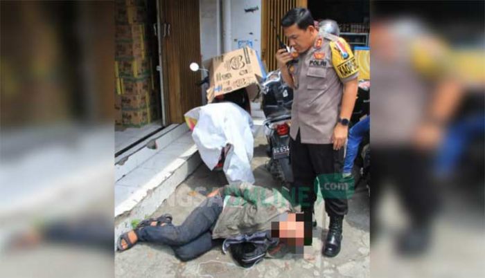 Bawa Uang Ratusan Juta, Maling di Blitar Tertangkap Setelah Tabrak Kakek di Lampu Merah Bawa Uang Ratusan Juta, Maling di Blitar Tertangkap Setelah Tabrak Kakek di Lampu Merah