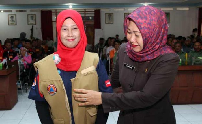 Ratusan Penyandang Disabilitas di Kediri Dilatih Tanggap Bencana Ratusan Penyandang Disabilitas di Kediri Dilatih Tanggap Bencana
