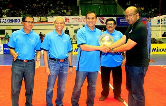Tim Voli Gresik Petrokimia Raih Penghargaan Life Achievement dari PB PBVSI Tim Voli Gresik Petrokimia Raih Penghargaan Life Achievement dari PB PBVSI