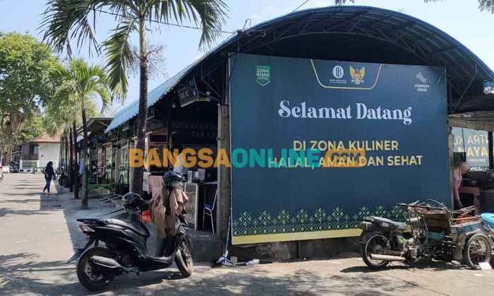 Wali Kota Kediri Beri Label Halal Sentra Kuliner Soto Ayam Bok Ijo Tamanan