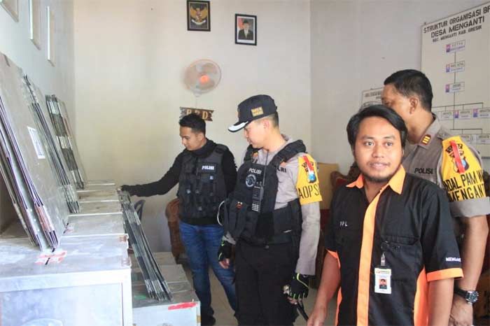 Patroli Besar, Kapolres Gresik Cek Sejumlah TPS Patroli Besar, Kapolres Gresik Cek Sejumlah TPS