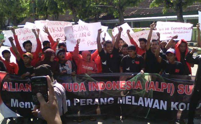 Aliansi Pemuda di Sumenep Cium Dugaan Penyelewengan Dana Pembangunan Kantor Disdik Aliansi Pemuda di Sumenep Cium Dugaan Penyelewengan Dana Pembangunan Kantor Disdik