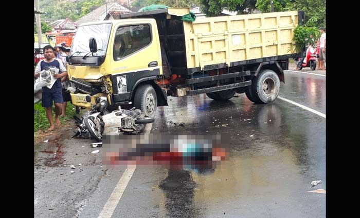 Diduga Mengantuk, Dump Truk Seruduk 2 Pengendara Hingga Tewas Diduga Mengantuk, Dump Truk Seruduk 2 Pengendara Hingga Tewas