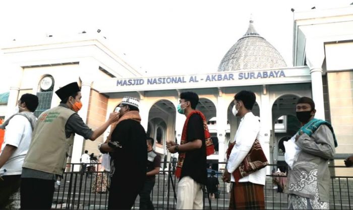 ​Masjid Nasional Al Akbar Surabaya Gelar Salat Idul Adha dengan Protokol Kesehatan