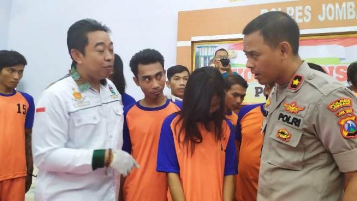Jual Tubuh Rp 500 Ribu Demi Sabu-Sabu, Wanita Asal Jombang Ditangkap Polisi Jual Tubuh Rp 500 Ribu Demi Sabu-Sabu, Wanita Asal Jombang Ditangkap Polisi