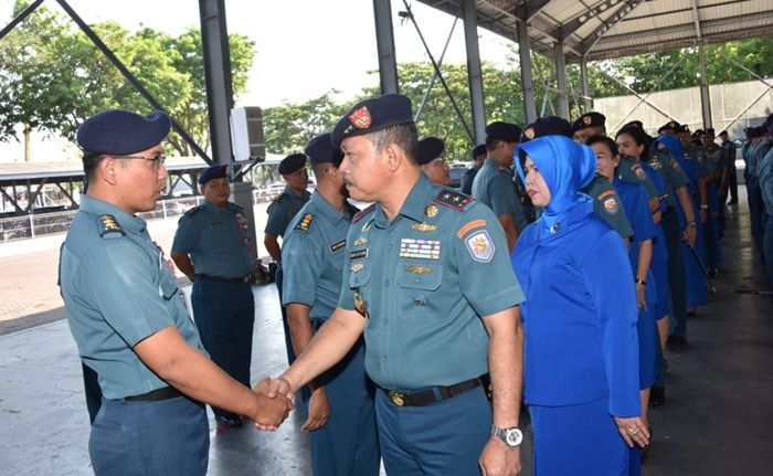 Pangkoarmada II Resmikan Kenaikan Pangkat 85 Pamen TNI Angkatan Laut
