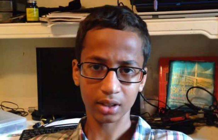 Keluarga ‘Si Anak Jam Bom’ Ahmed Mohamed Tuntut Sekolah dan Kota Rp 202,67 miliar