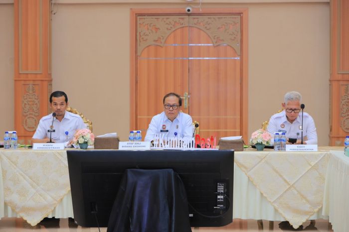 Raih Predikat WBK/WBBM Kemenkumham Jatim Dorong Reformasi Birokrasi dan Peningkatan Layanan Publik Raih Predikat WBK/WBBM Kemenkumham Jatim Dorong Reformasi Birokrasi dan Peningkatan Layanan Publik