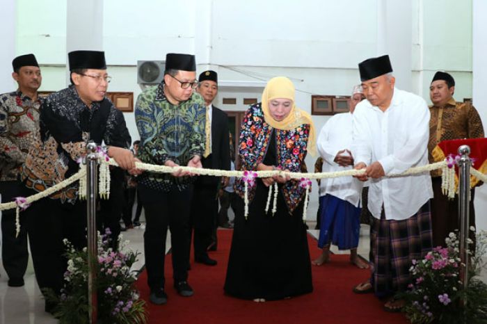 Gubernur Khofifah Resmikan Asrama Mahasiswa Luar Negeri Universitas KH Abdul Chalim Mojokerto Gubernur Khofifah Resmikan Asrama Mahasiswa Luar Negeri Universitas KH Abdul Chalim Mojokerto