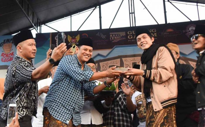 Hari Pertama Kediri Scooter Festival #6, Mas Abu Ngaji Bareng Gus Iqdam Hari Pertama Kediri Scooter Festival #6, Mas Abu Ngaji Bareng Gus Iqdam