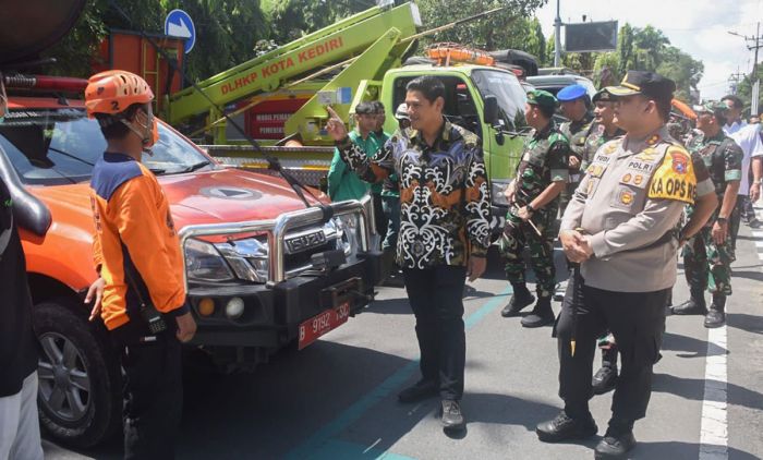 Pimpin Apel Gelar Pasukan, Wali Kota Kediri Minta Waspada Ancaman Bencana Hidrometeorologi