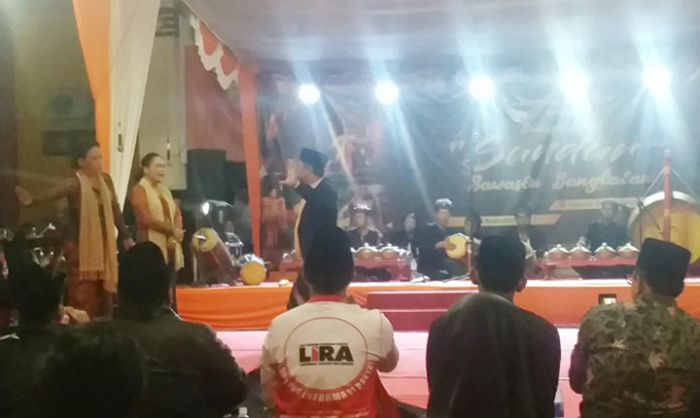 Dinilai Kurang Pas Gelar Pentas Seni Saat Krisis Air Bersih, Begini kata Bawaslu Bangkalan Dinilai Kurang Pas Gelar Pentas Seni Saat Krisis Air Bersih, Begini kata Bawaslu Bangkalan