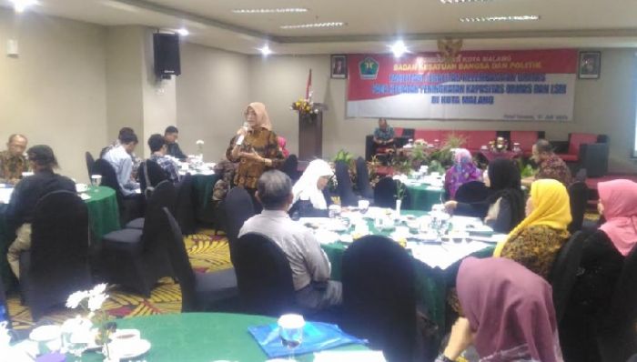 Acara FGD Bakesbangpol Kota Malang Molor 2 Jam, Peserta Mengeluh Acara FGD Bakesbangpol Kota Malang Molor 2 Jam, Peserta Mengeluh